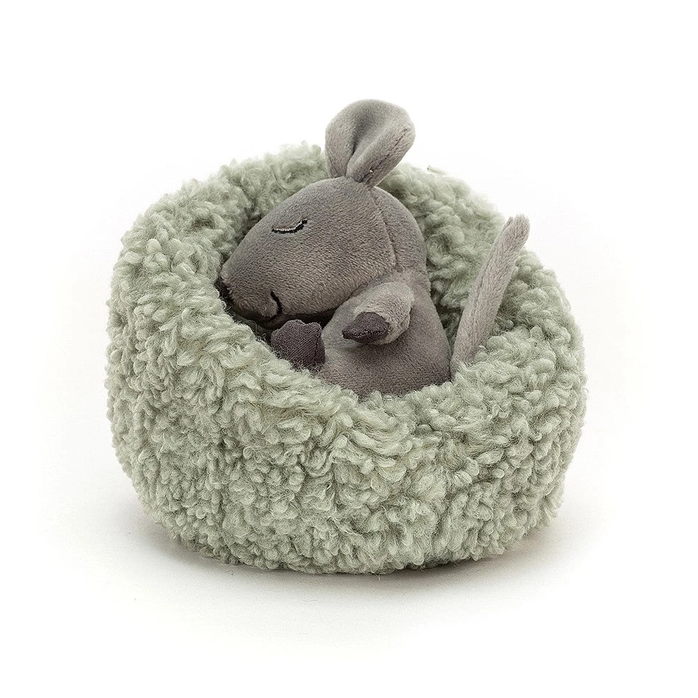 Jellycat Knuffel Hibernating Mouse 1 Jellycat Knuffel Hibernating Mouse