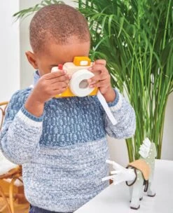 Le Toy Van Party Camera 18 Mnd+ 14 Le Toy Van Party Camera 18 Mnd+ -Speelgoed Serie Winkel LetoyVanpartyfototoestelcameraPL115e