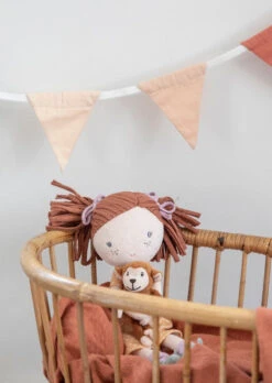 Little Dutch Pop Sophia 35 Cm 1 Jr+ 7 Little Dutch Pop Sophia 35 Cm 1 Jr+ -Speelgoed Serie Winkel LittleDutchpopSophiaLD4526B